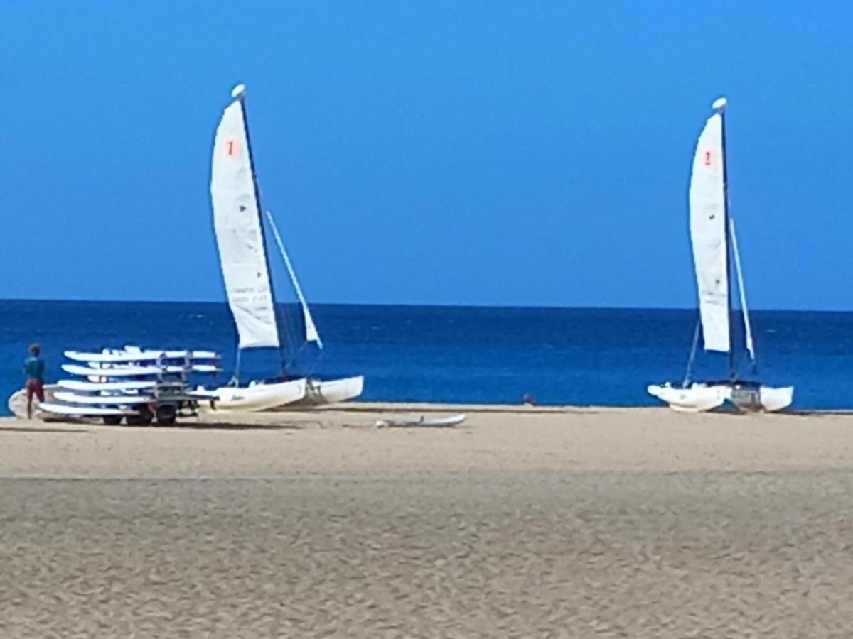 Sol Y Sal Con Vista A La Piscina (Adults Only) Corralejo Kültér fotó